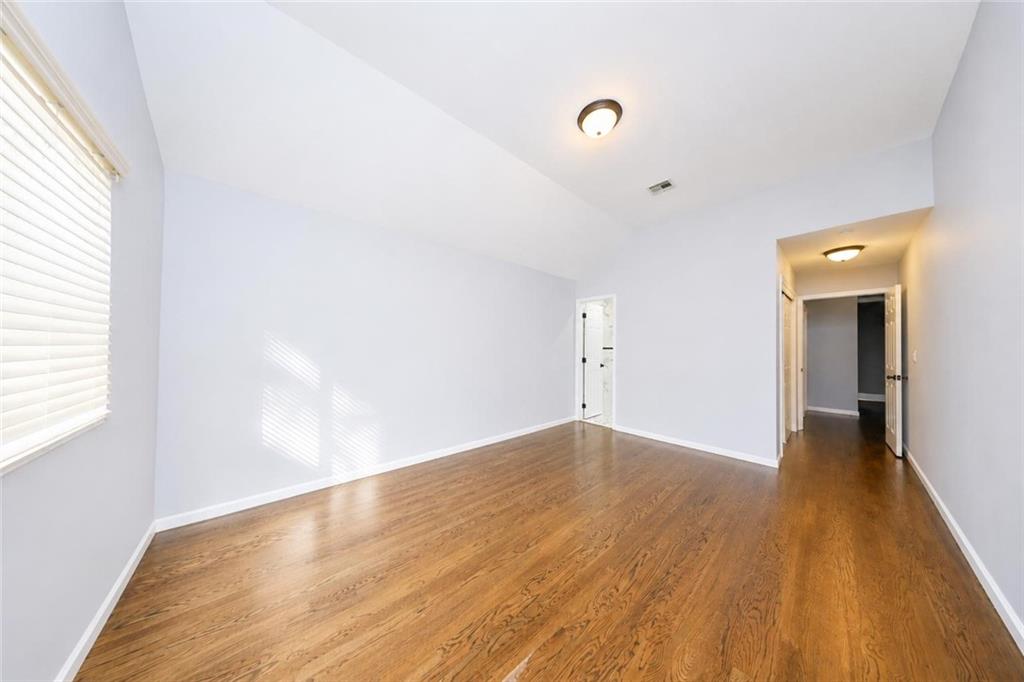 4175 Amboy Road Property Photo 15