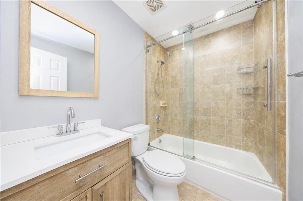 4175 Amboy Road Property Photo 20
