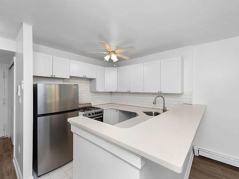 1079 East 72nd Street 33 Property Photo 9