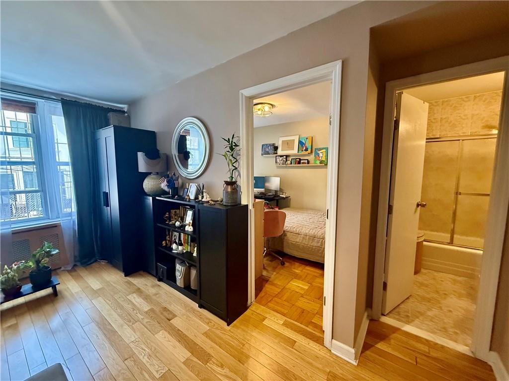 2035 East 7th Street 2f Property Photo 15