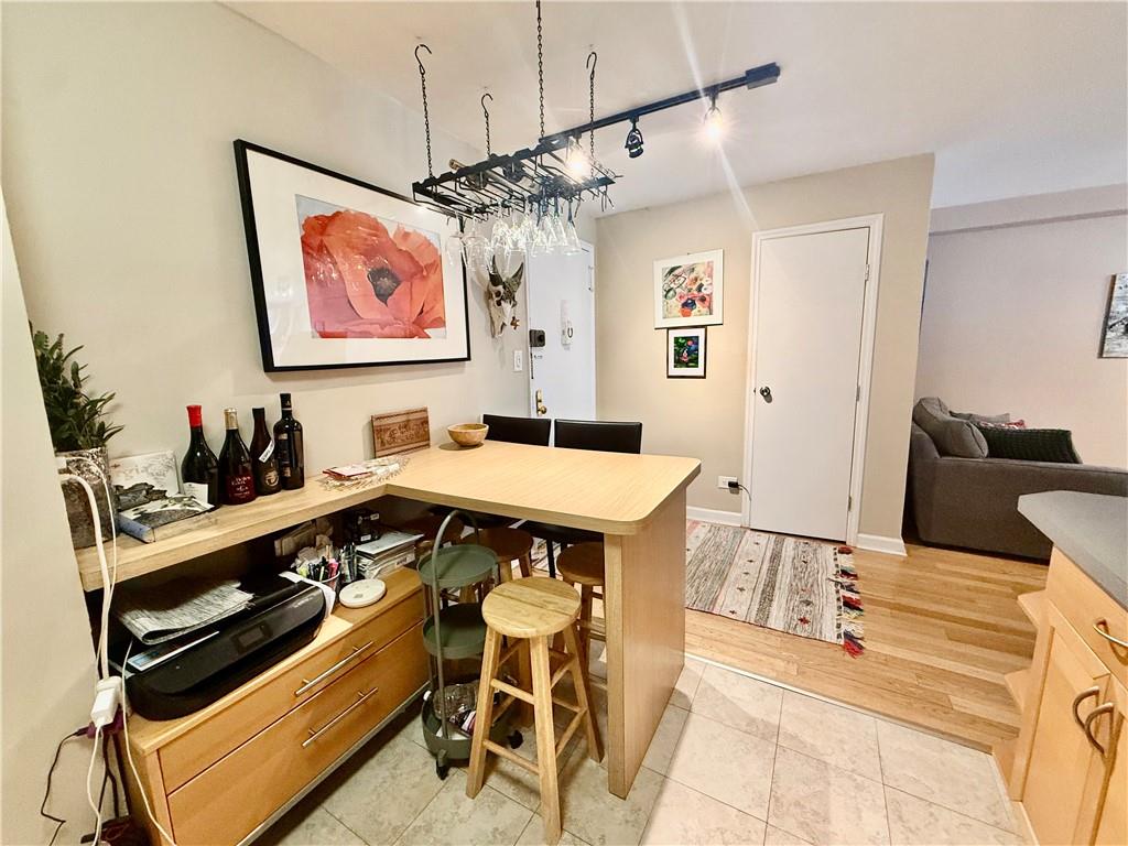 2035 East 7th Street 2f Property Photo 16