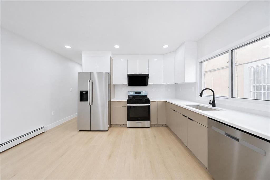 2271 East 19th Street Property Photo 5