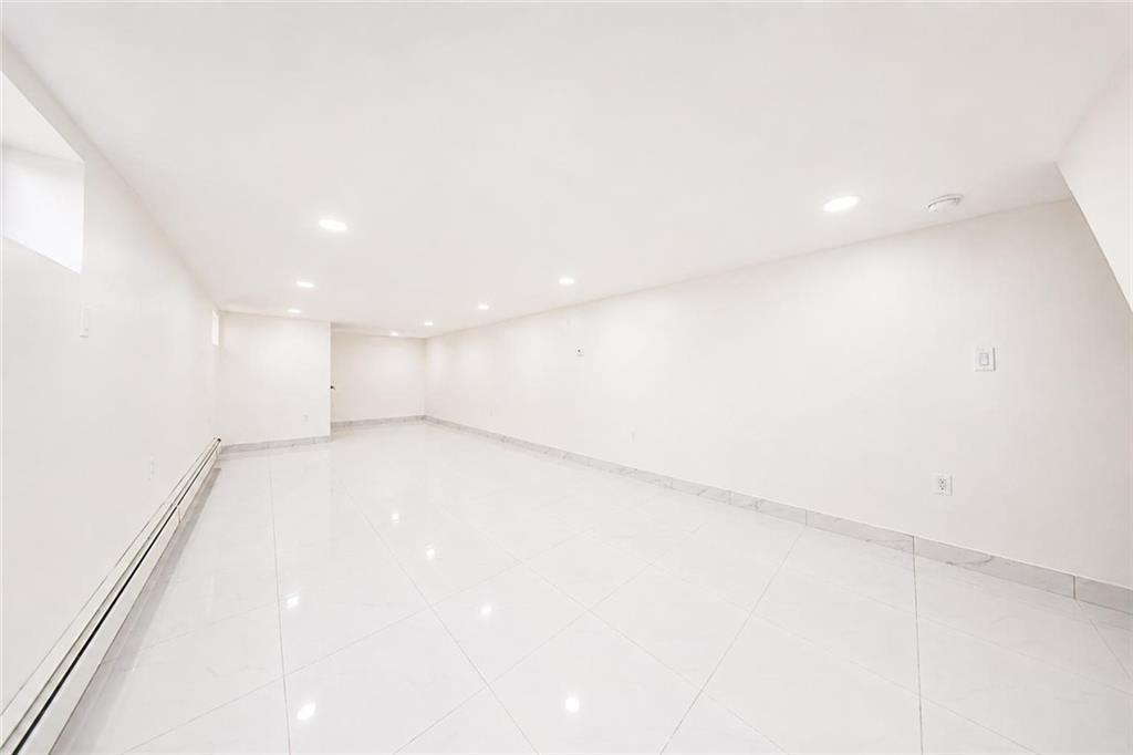 2271 East 19th Street Property Photo 14