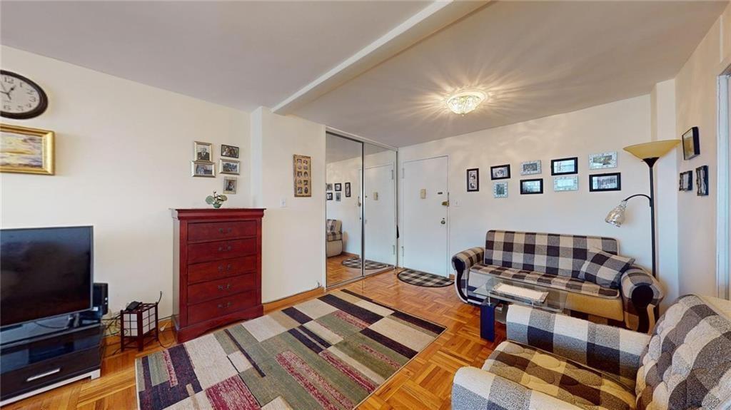 1311 Brightwater Avenue 18a Property Photo 6