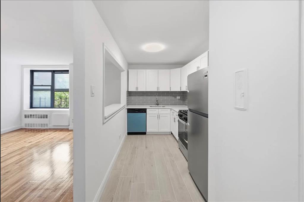 1275 East 51st Street 4b Property Photo 19