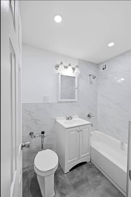 1275 East 51st Street 4b Property Photo 21