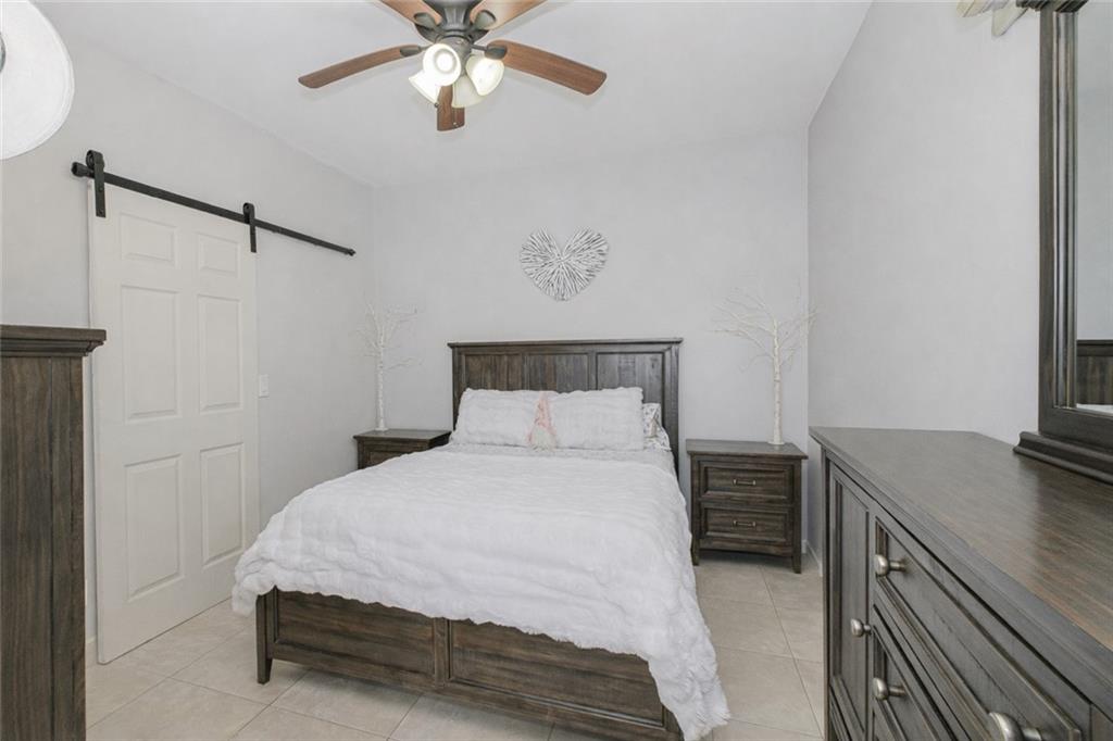 98 Robin Road Property Photo 7