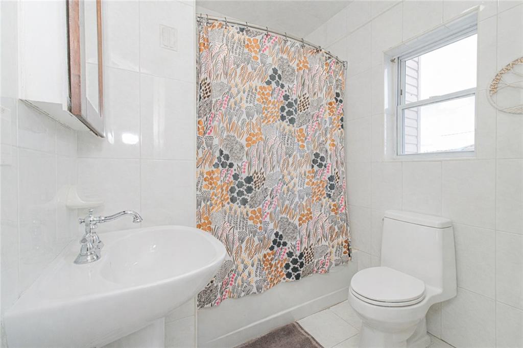 98 Robin Road Property Photo 8