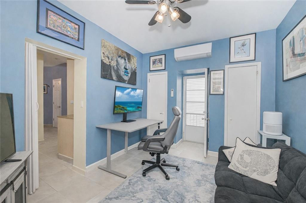 98 Robin Road Property Photo 20