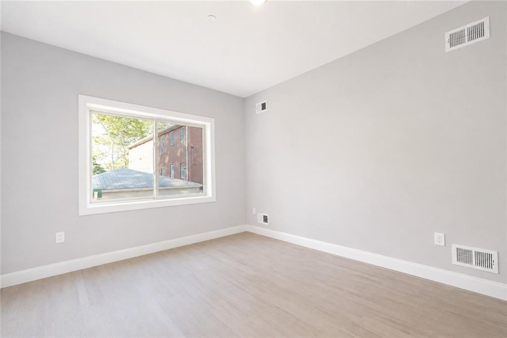 46 Hunter Avenue Property Photo 5