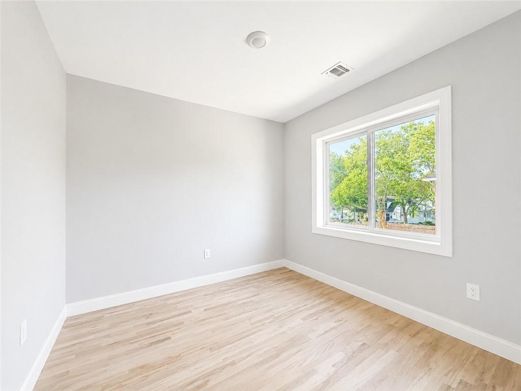 46 Hunter Avenue Property Photo 6