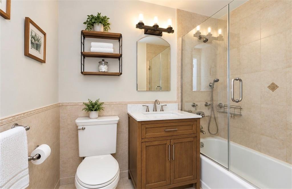 155 Bay Street 2h Property Photo 11