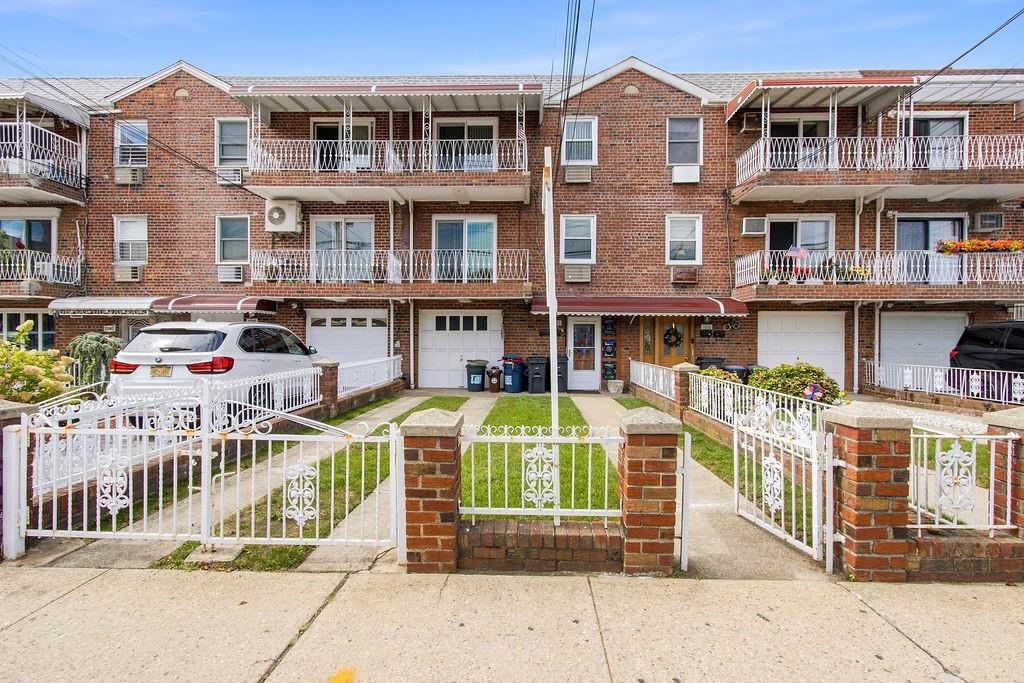 2558 Cropsey Avenue Property Photo 1