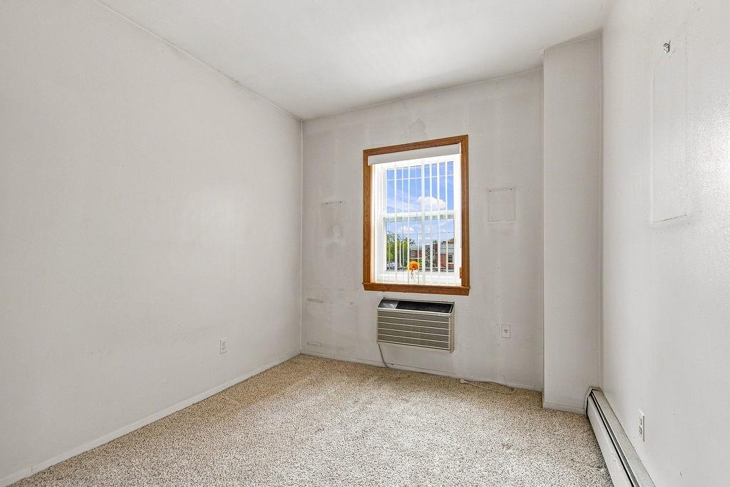 2558 Cropsey Avenue Property Photo 14