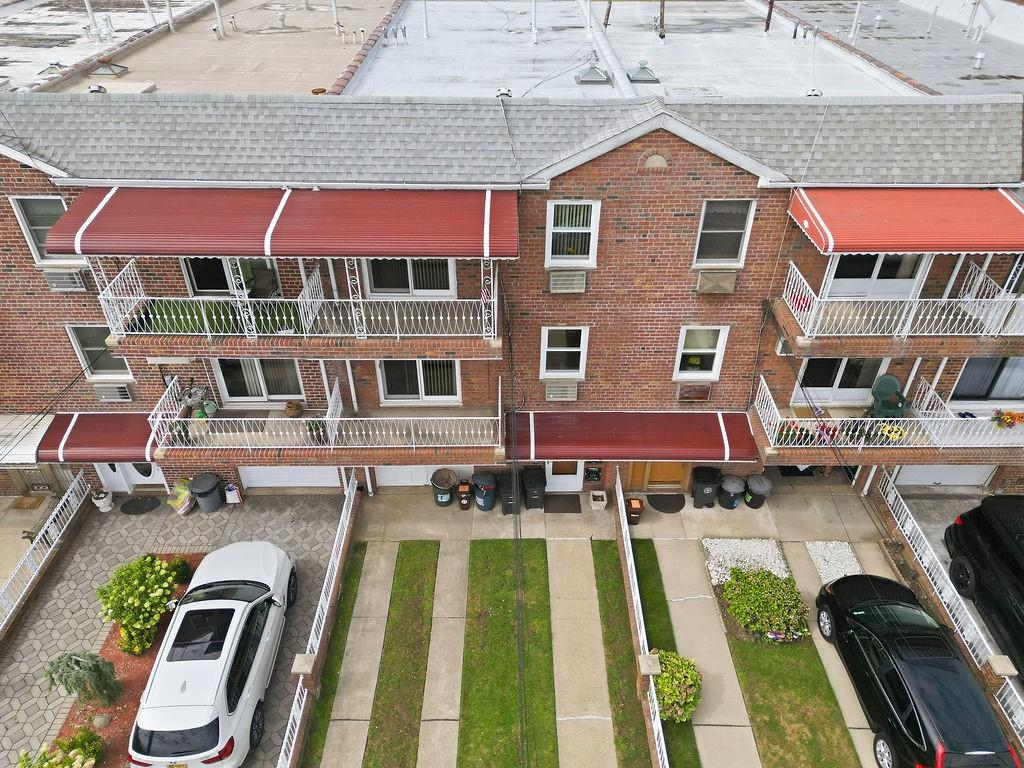 2558 Cropsey Avenue Property Photo 29