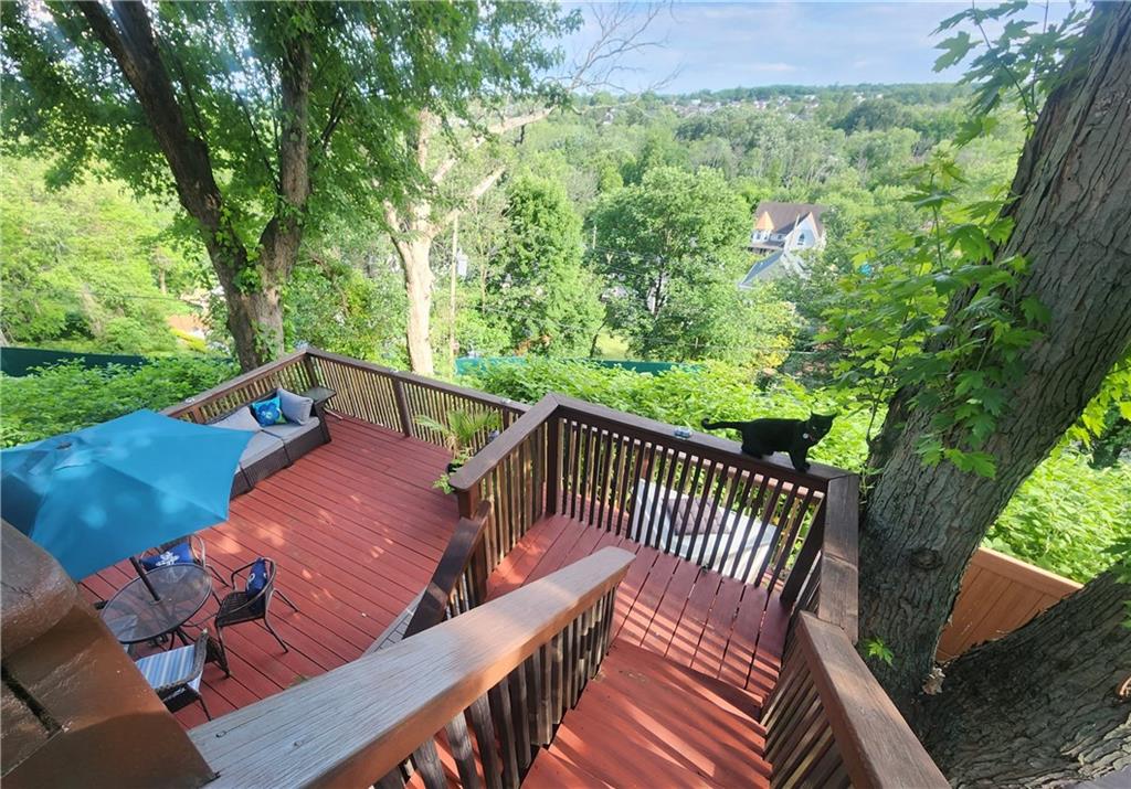 16 Manor Court Property Photo 20