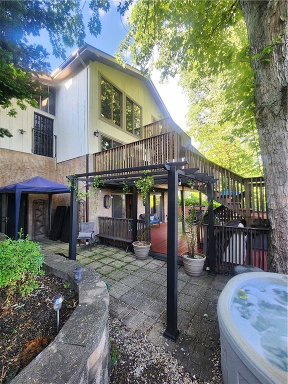 16 Manor Court Property Photo 23