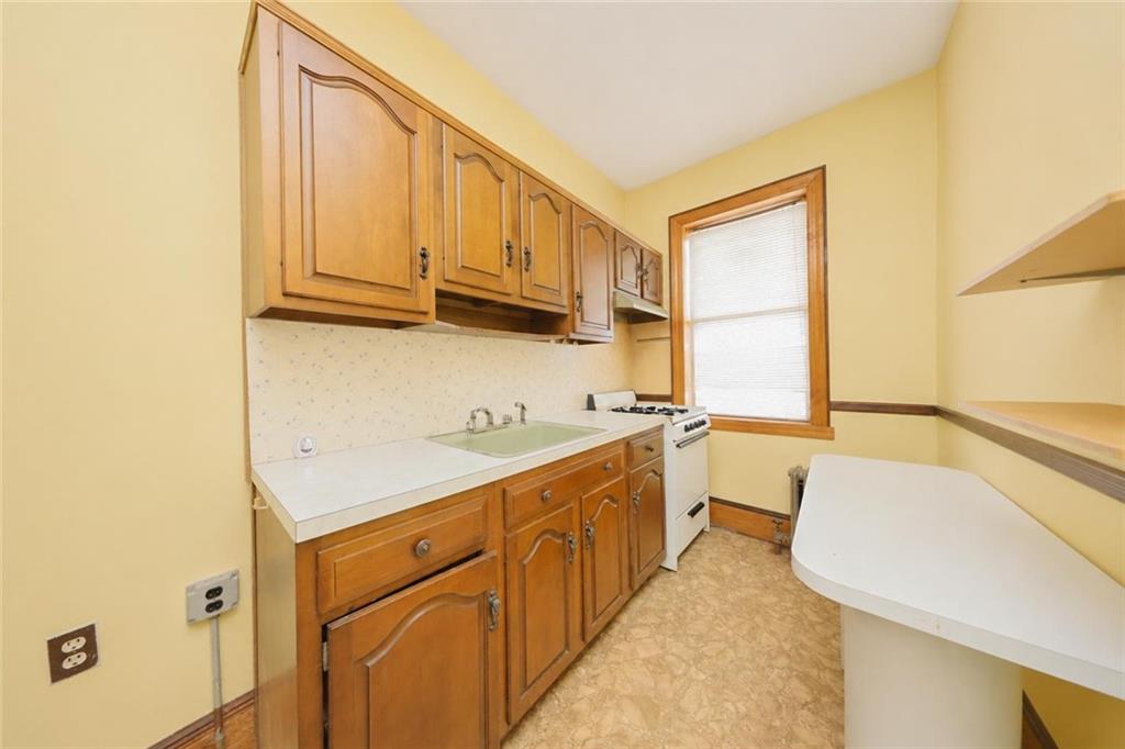 1775 West 9th Street Property Photo 13