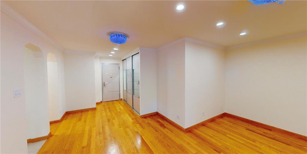 2547 West 2nd Street 2f Property Photo 3