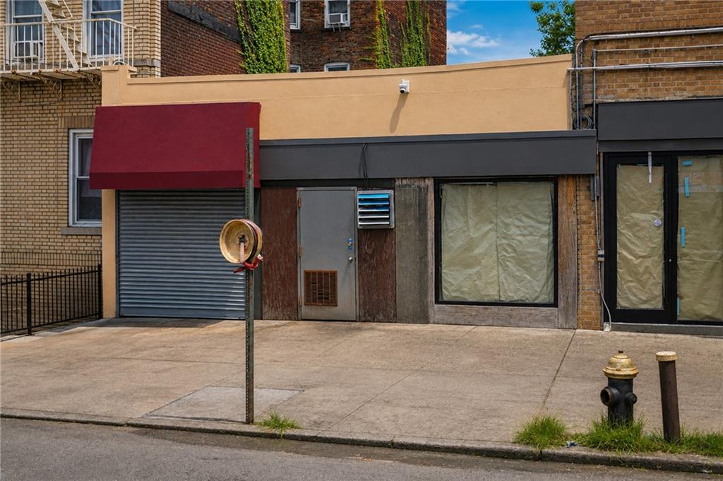 178 Avenue U Property Photo 4