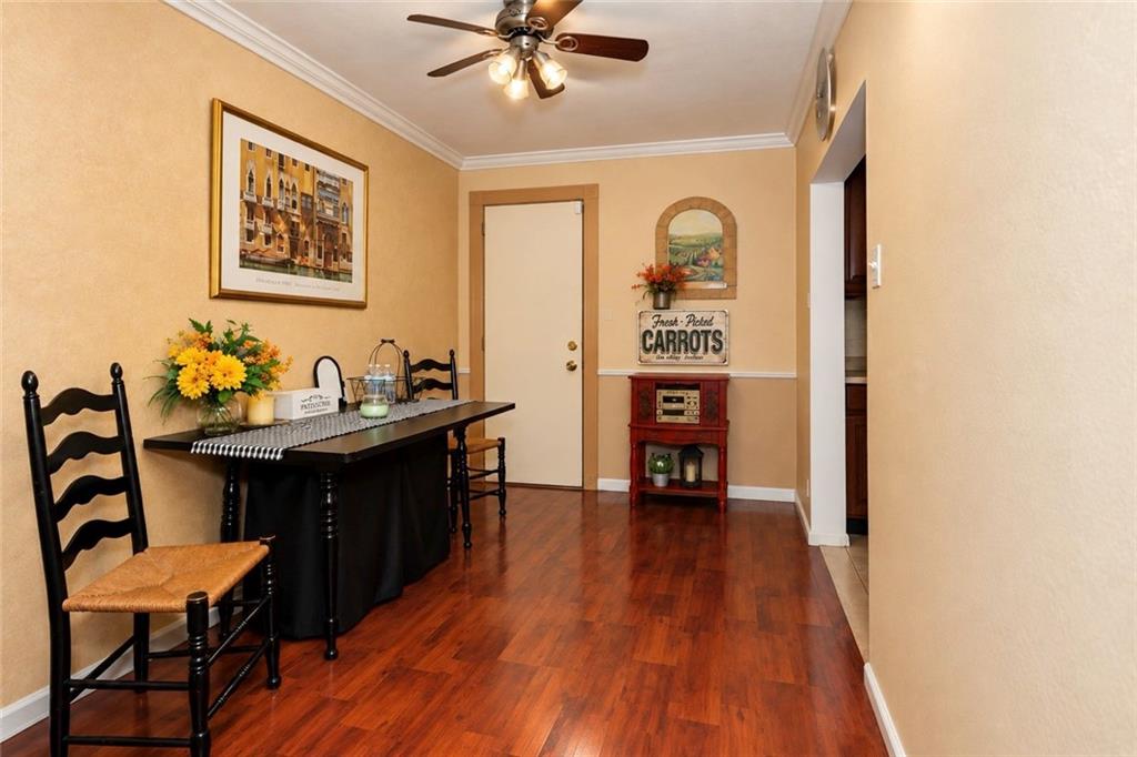 1595 Independence Avenue Property Photo 6
