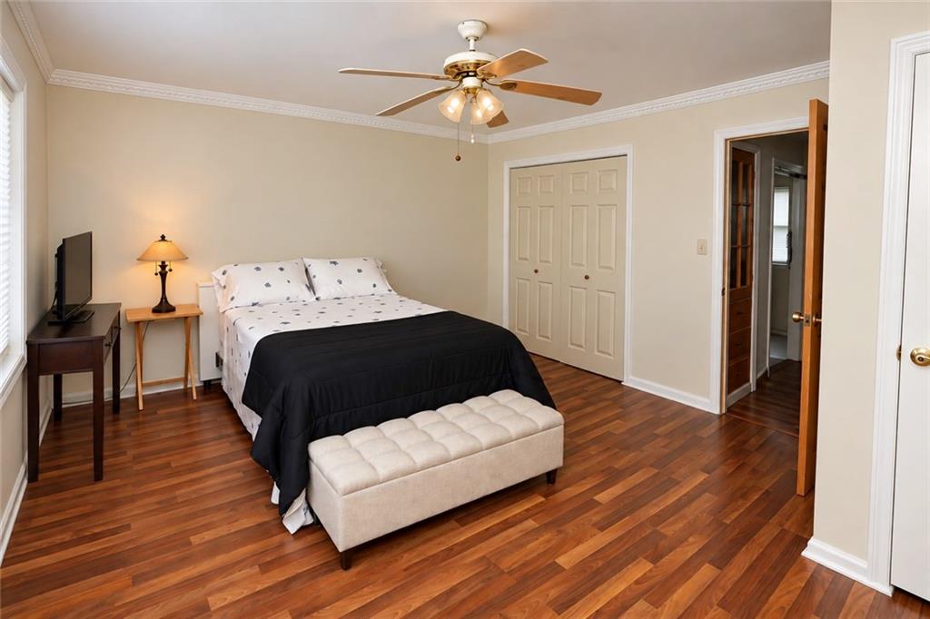 1595 Independence Avenue Property Photo 11