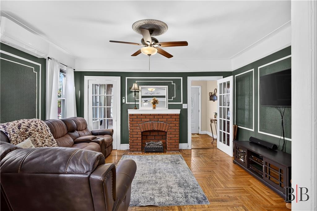 1716 East 32nd Street Property Photo 4