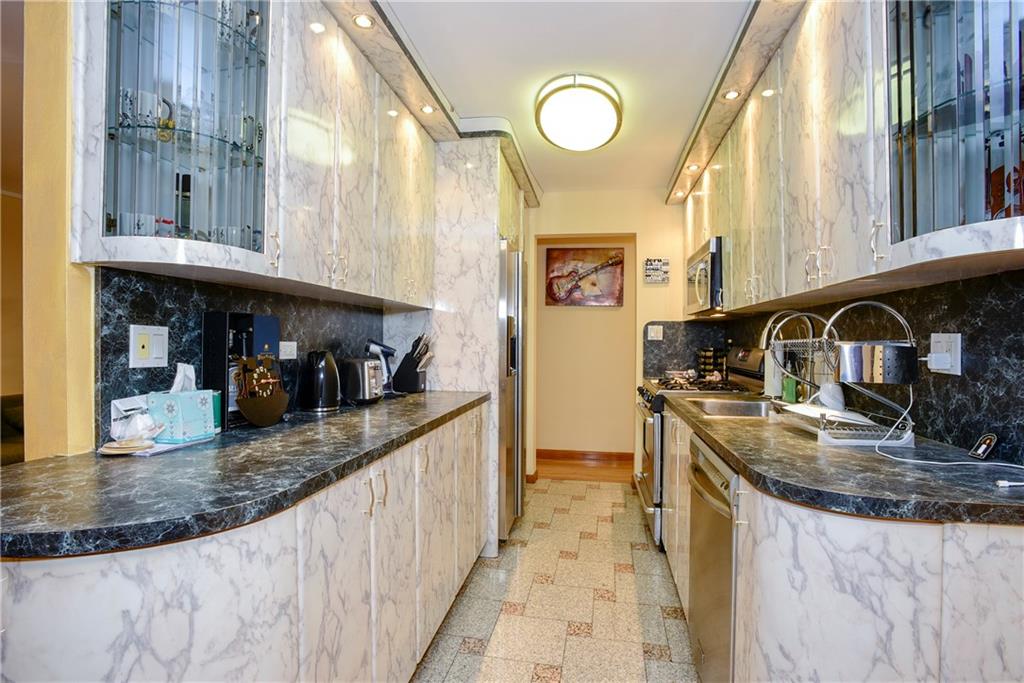 2785 Ocean Parkway 3e Property Photo 5