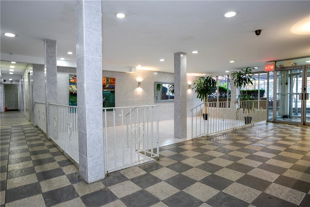 2785 Ocean Parkway 3e Property Photo 11