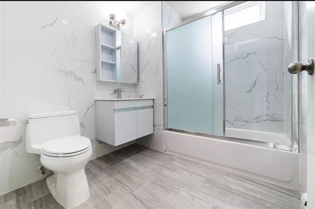 2503 Ocean Avenue 6d Property Photo 7