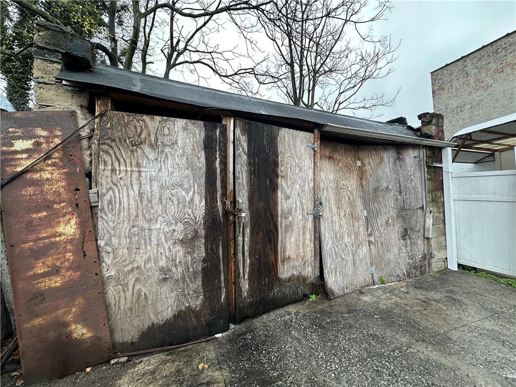 4519 Church Avenue Property Photo 4