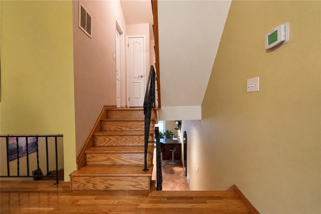 83 Lorraine Loop Property Photo 8