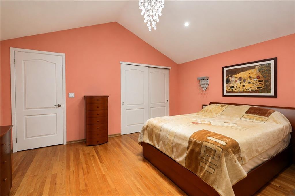 83 Lorraine Loop Property Photo 12