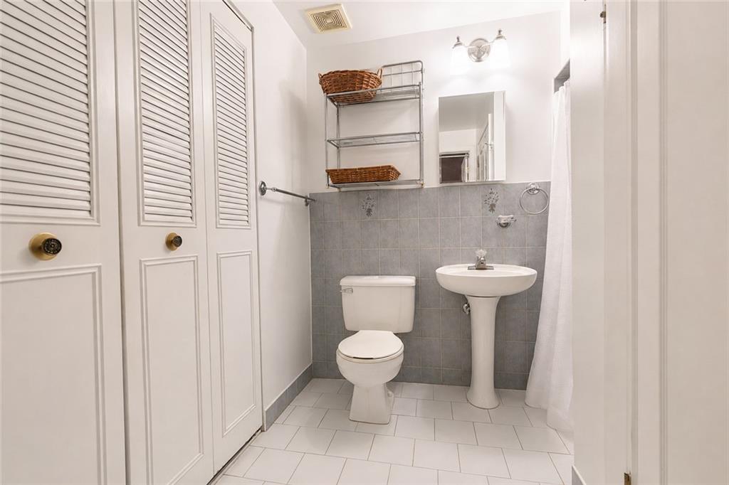 83 Lorraine Loop Property Photo 15