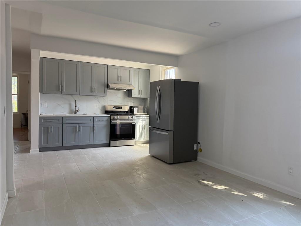 7611 101st Avenue 2 Property Photo 1