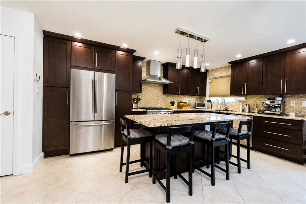 2745 Mill Avenue Property Photo 10