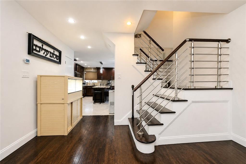 2745 Mill Avenue Property Photo 15