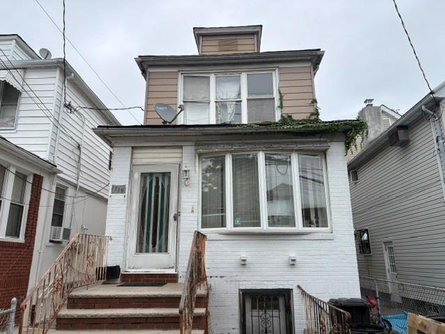 1719 East 51st Street Property Photo 1