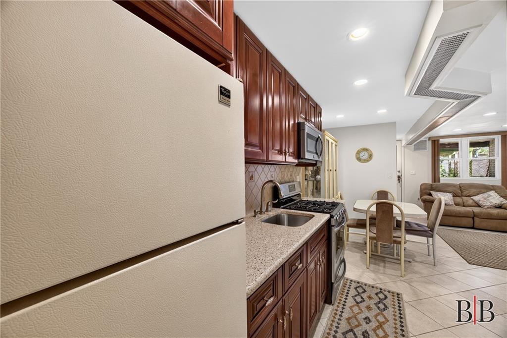 2143 Gerritsen Avenue Property Photo 25