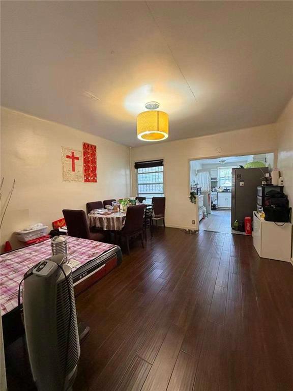 1245 79th Street Property Photo 4