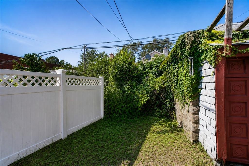 1616 West 3rd Street Property Photo 5