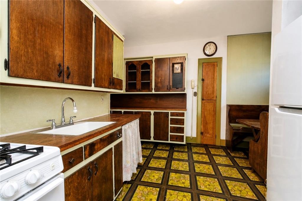1616 West 3rd Street Property Photo 8