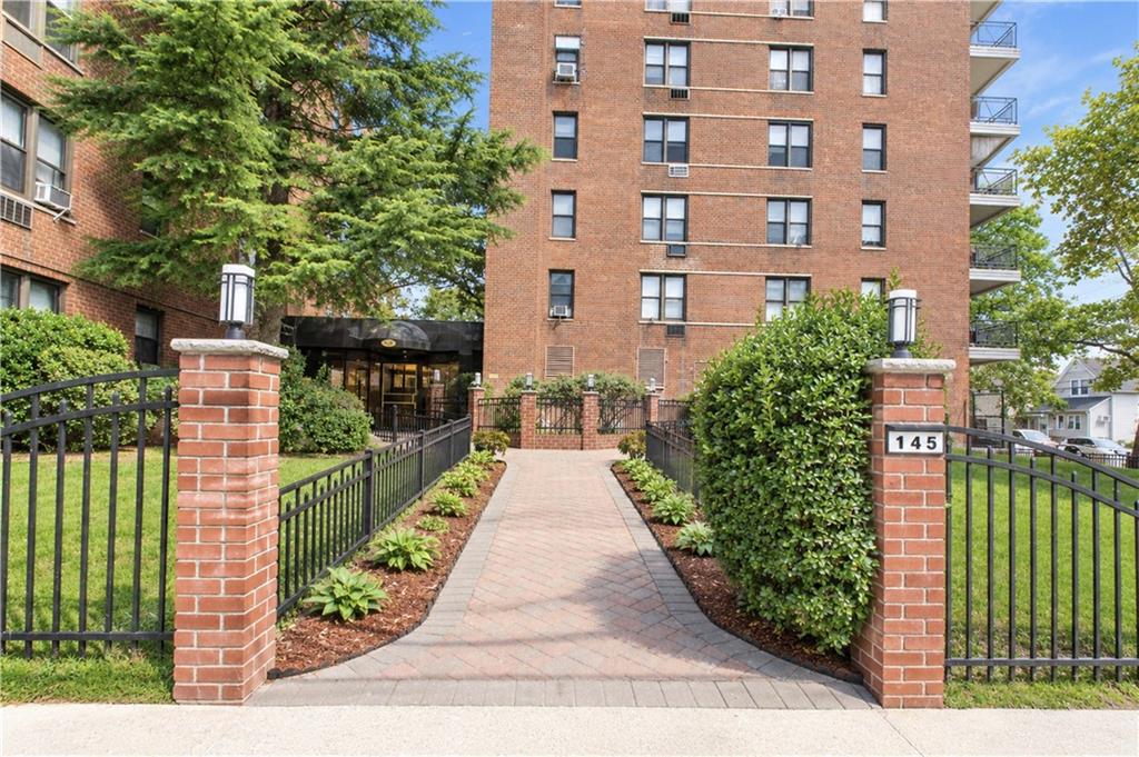 145 Lincoln Avenue 6X Property Photo 1