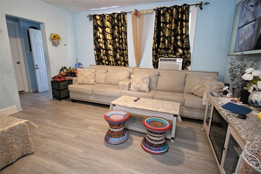 12 Irving Place Property Photo 7