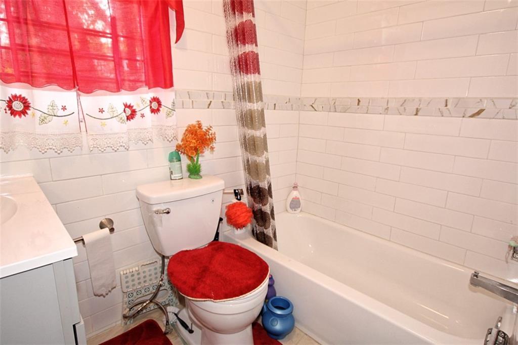 12 Irving Place Property Photo 10