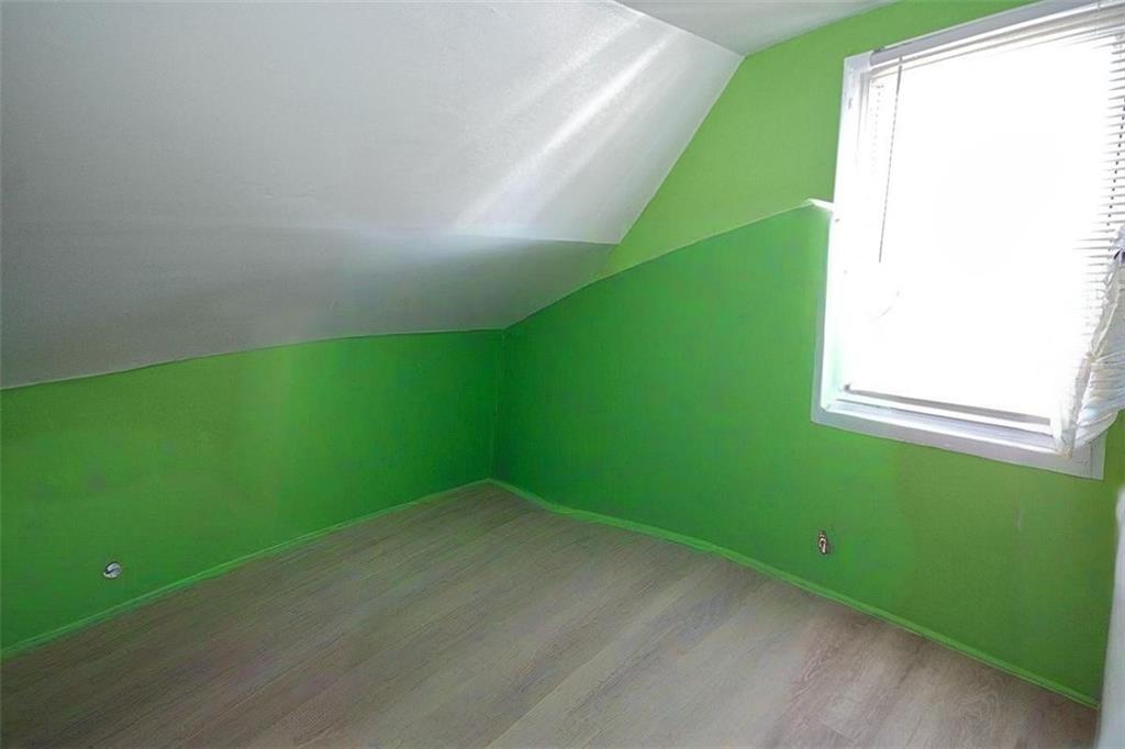 12 Irving Place Property Photo 15