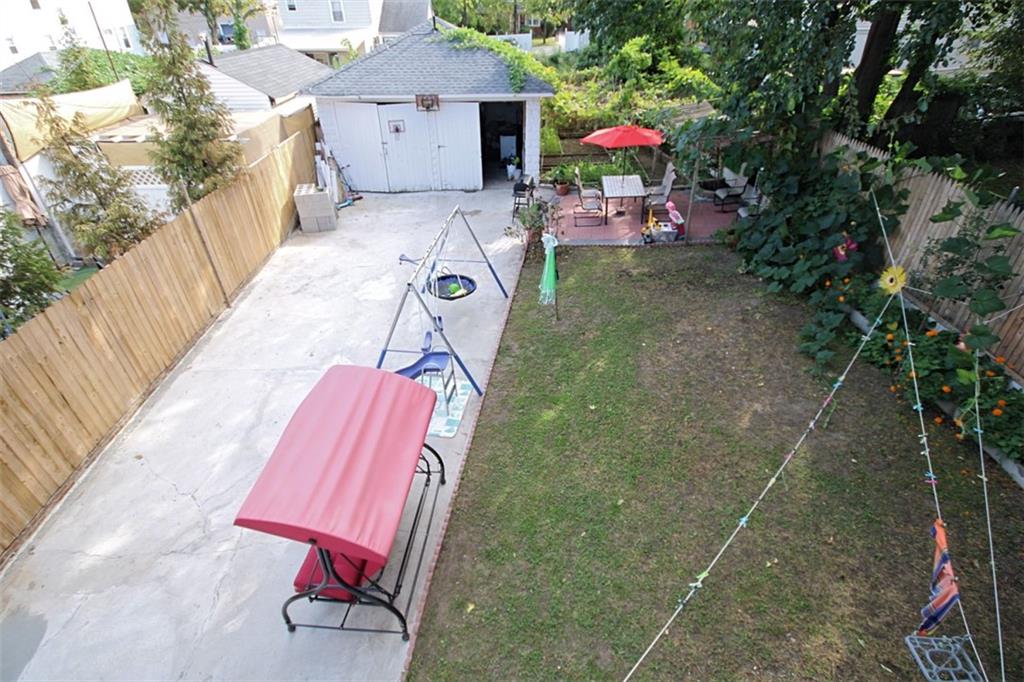 12 Irving Place Property Photo 22