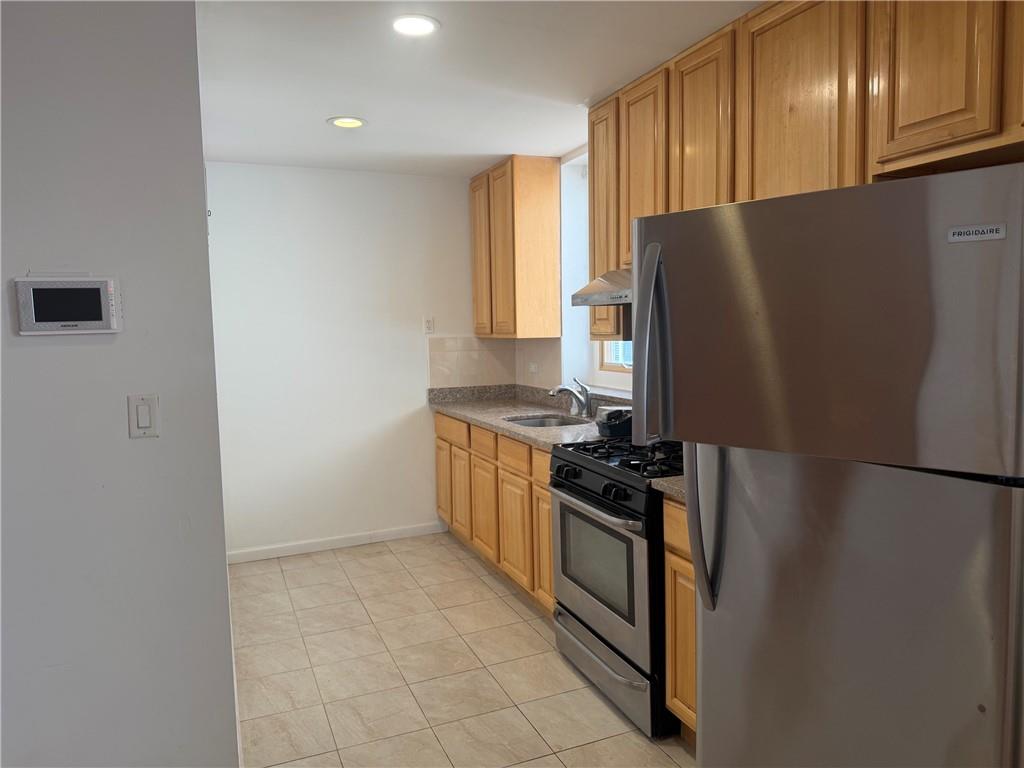 2035 Bay Ridge Parkway 2r Property Photo 1