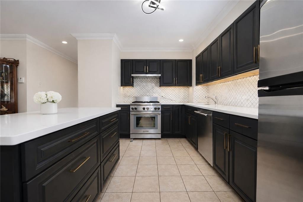 52 92nd Street 2c Property Photo 6
