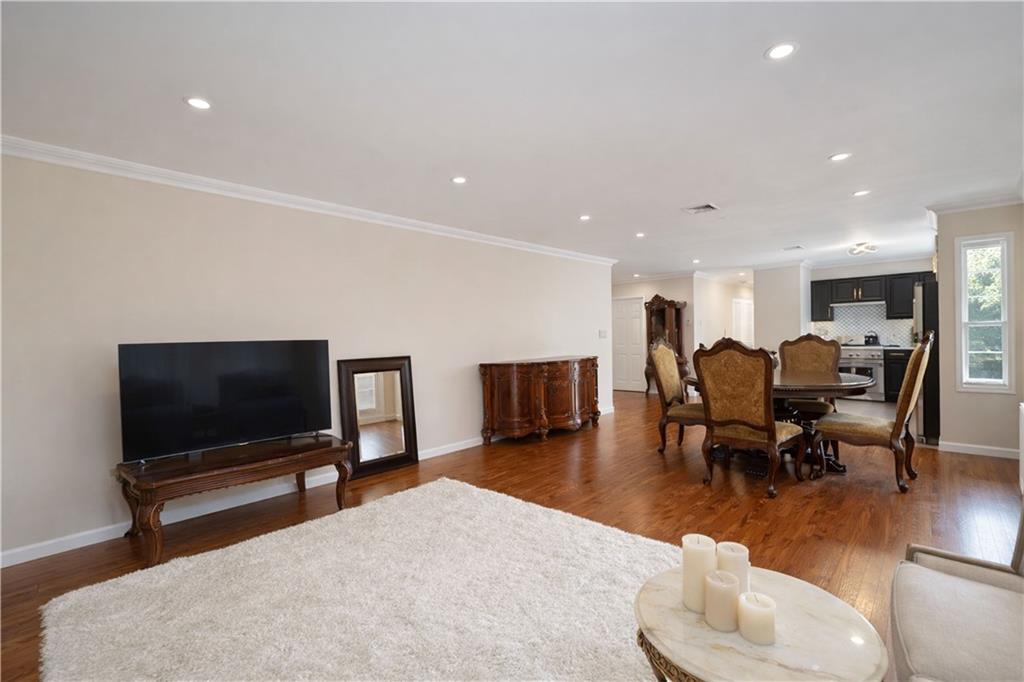 52 92nd Street 2c Property Photo 11